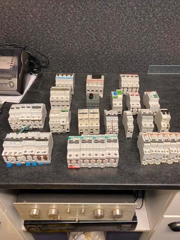 Elektra automaten. beschikbaar voor biedingen