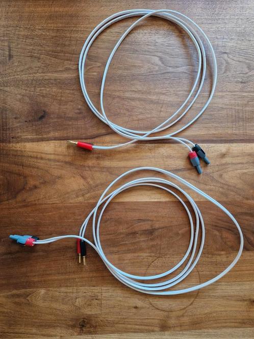 QED luidsprekerkabels, Audio, Tv en Foto, Audiokabels en Televisiekabels, Gebruikt, Luidsprekerkabel, 2 tot 5 meter, Ophalen of Verzenden
