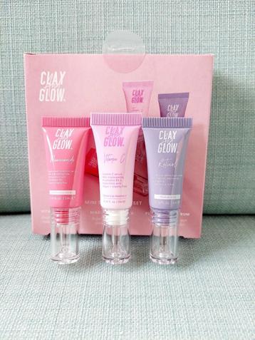 Clay and Glow mini serums gift set beschikbaar voor biedingen