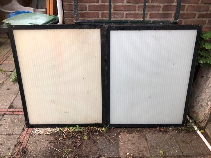 2 Volière Dakpanelen, Dieren en Toebehoren, Vogels | Hokken en Kooien, Gebruikt, Overige typen, Ophalen of Verzenden