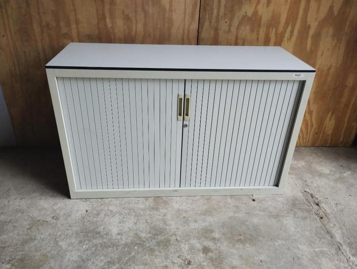 metalen roldeurkast kantoorkast archiefkast kast  Lensvelt, Huis en Inrichting, Kasten | Roldeurkasten en Archiefkasten, Gebruikt