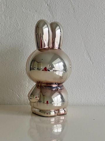 Verzilverde Nijntje spaarpot, 15 cm beschikbaar voor biedingen