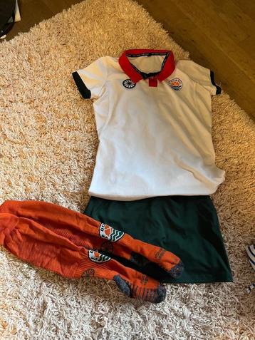 Meisjes hockey set De Dommel beschikbaar voor biedingen