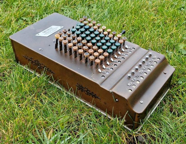Comptometer - Felt & Tarrant Chicago - 1915 a 1930, Antiek en Kunst, Antiek | Kantoor en Zakelijk, Ophalen of Verzenden