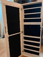 Ophang Sieradenkast met spiegel en slot, Huis en Inrichting, Overige materialen, Minder dan 50 cm, Ophalen of Verzenden, Zo goed als nieuw