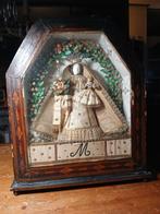 Maria en kind in vitrine, Antiek en Kunst, Verzenden