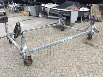 Degelijke  mobile botenbok  te koop beschikbaar voor biedingen