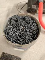 Betonwapening afstandhouders - emmer vol!, Tuin en Terras, Ophalen of Verzenden, Gebruikt, Overige typen