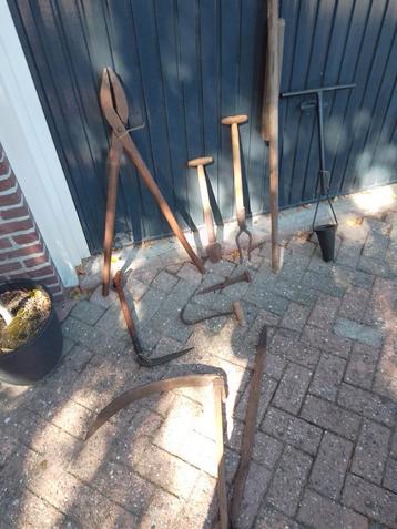 Oude boeren gereedschap collectie (10 stuks) beschikbaar voor biedingen