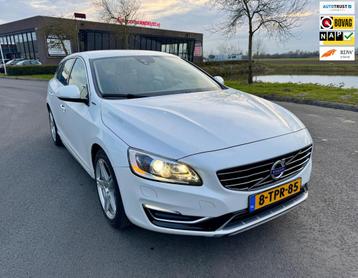 Volvo V60 2.4 D6 AWD Plug-In Hybrid Summum, Trekhaak, Leder, beschikbaar voor biedingen
