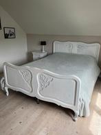 Queen Ann bed met bijhorende nachtkastjes, Ophalen of Verzenden, 140 cm, Zo goed als nieuw, Tweepersoons