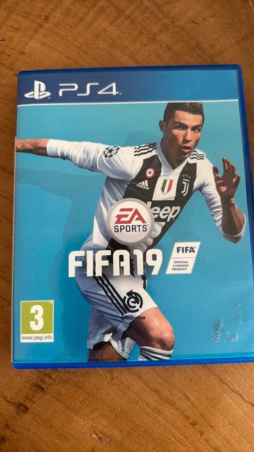 Ps4 fifa 19 beschikbaar voor biedingen