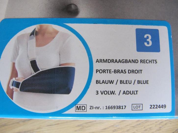 Mitella rechts maat 3. Nieuw., Diversen, Verpleegmiddelen, Nieuw, Ophalen of Verzenden