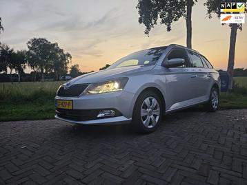 Skoda Fabia Combi 1.2 TSI Ambition Nieuwe APK | Navigatie |  beschikbaar voor biedingen