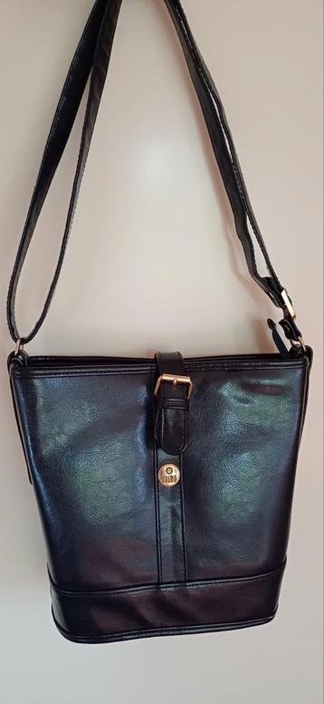 Schoudertas blauw beschikbaar voor biedingen