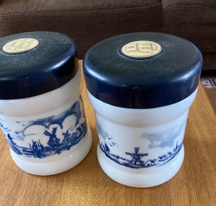 2 vintage Opaline tabakspotten, Antiek en Kunst, Curiosa en Brocante, Ophalen of Verzenden