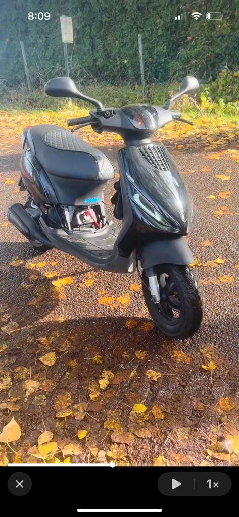 Piaggio zip 172cc, Fietsen en Brommers, Scooters | Piaggio, Zo goed als nieuw, Zip, Maximaal 45 km/u, Tweetakt, Ophalen
