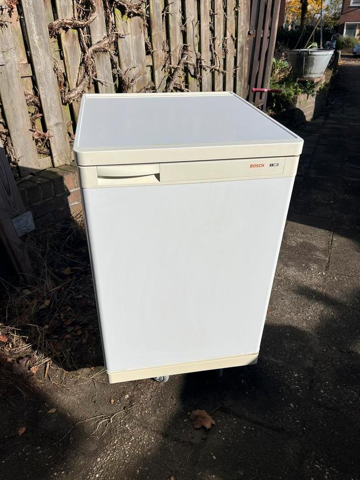 Bosch tafel model vriezer, Witgoed en Apparatuur, Vriezers en Diepvrieskisten, Gebruikt, Vrijstaand, Vrieskast, Minder dan 85 cm