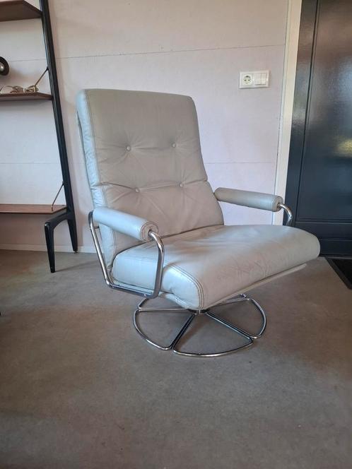 vintage jan de bouvrie / gelderland fauteuil, Huis en Inrichting, Fauteuils, Gebruikt, Leer, Metaal, 50 tot 75 cm, 75 tot 100 cm