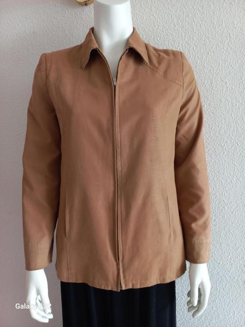 cognac kleurig jack uit Singapore, maat S/M, Kleding | Dames, Jassen | Zomer, Zo goed als nieuw, Maat 38/40 (M), Beige, Ophalen of Verzenden