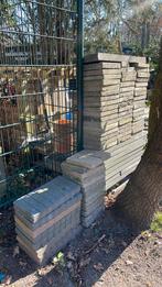 Gratis tegels, Gebruikt, Ophalen of Verzenden, 10 m² of meer, Beton