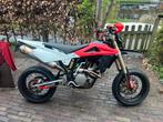Deze motor is gestolen graag melden als je hebt gezien!!!!, Motoren, Motoren | Husqvarna, Particulier, 1 cilinder, SuperMoto, 12 t/m 35 kW