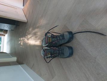 Meindl wandelschoenen zgan maat 40 valt als 38 a 38.5 beschikbaar voor biedingen