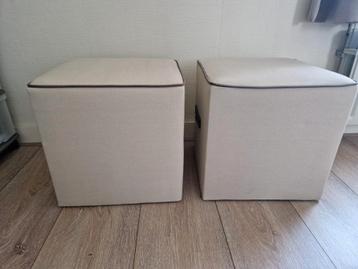 Poefjes /poeven 2 stuks beige