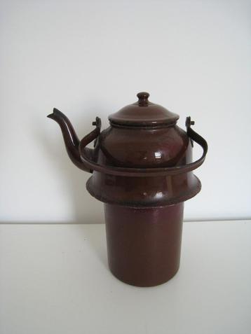 zakketel (bruin emaille) beschikbaar voor biedingen