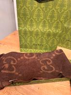 Gucci Sjaal - Stijlvol en Warm!, Kleding | Dames, Mutsen, Sjaals en Handschoenen, Ophalen of Verzenden, Zo goed als nieuw, Sjaal