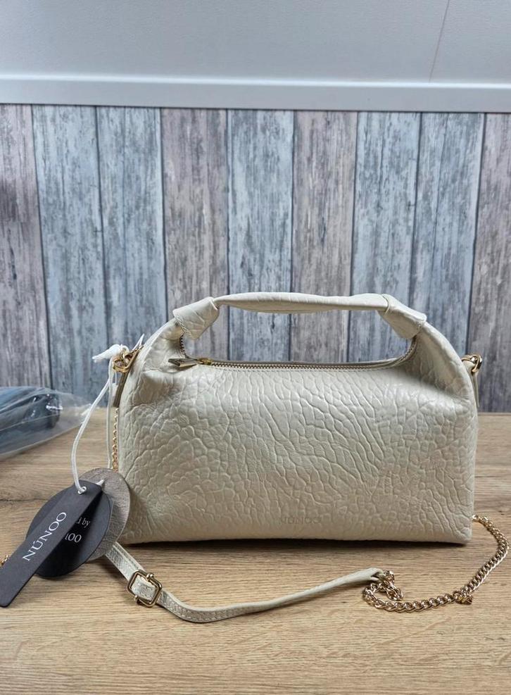 Nieuwe NÚNOO Dandy NZ Beige Handtas, Sieraden, Tassen en Uiterlijk, Tassen | Damestassen, Nieuw, Handtas, Beige, Ophalen of Verzenden