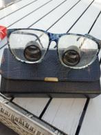 Antieke leesbril in leren koker (zeldzaam) met vergrootglaze, Antiek en Kunst, Curiosa en Brocante, Ophalen of Verzenden
