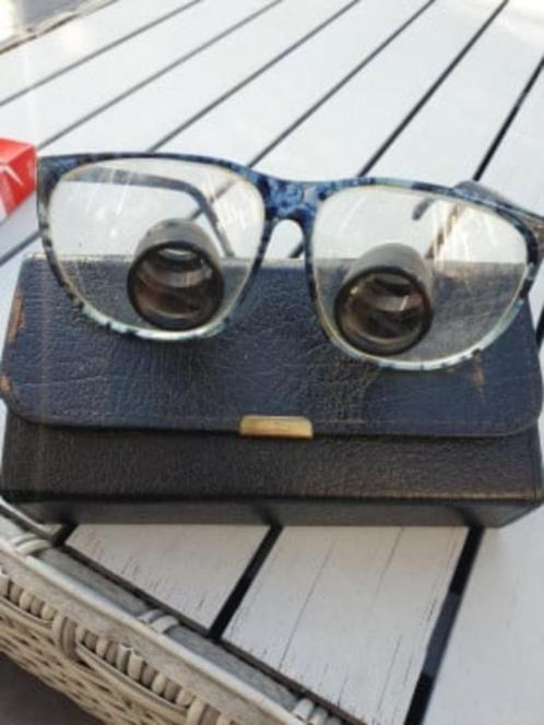 Antieke leesbril in leren koker (zeldzaam) met vergrootglaze, Antiek en Kunst, Curiosa en Brocante, Ophalen of Verzenden