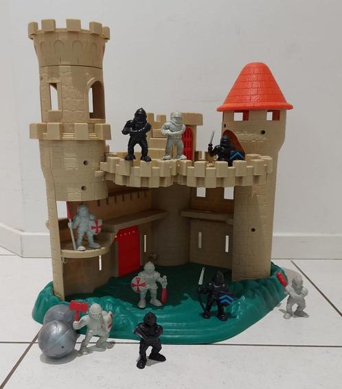 Middeleeuwa kasteel met ridders en kanonnen, Kinderen en Baby's, Speelgoed | Buiten | Speelhuisjes, Nieuw, Kunststof, Ophalen of Verzenden
