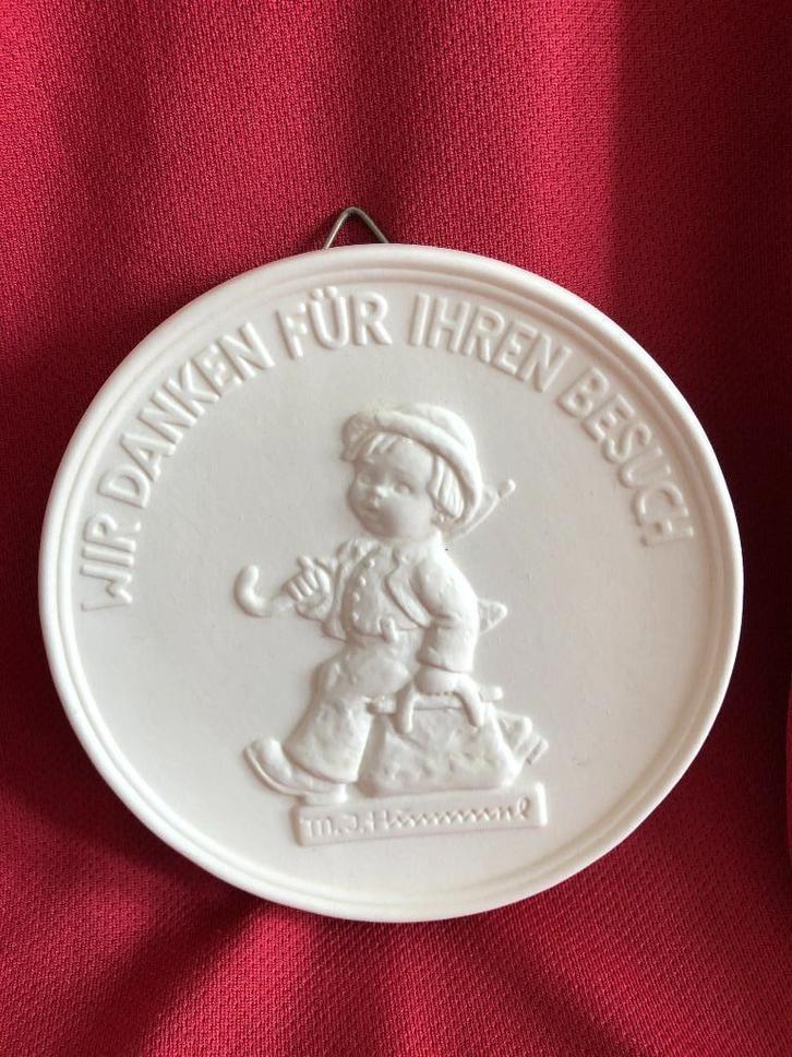 Medaillon bezoek Goebel fabriek, Verzamelen, Beelden en Beeldjes, Gebruikt, Hummel, Ophalen of Verzenden