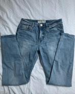 Blauwe jeans van Stradivarius maat s, Blauw, Ophalen of Verzenden, W28 - W29 (confectie 36), Stradivarius