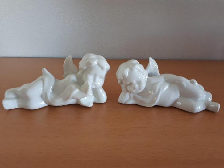 beeldje twee  liggende engeltjes engel, Verzamelen, Religie, Gebruikt, Christendom | Katholiek, Beeld(je), Ophalen