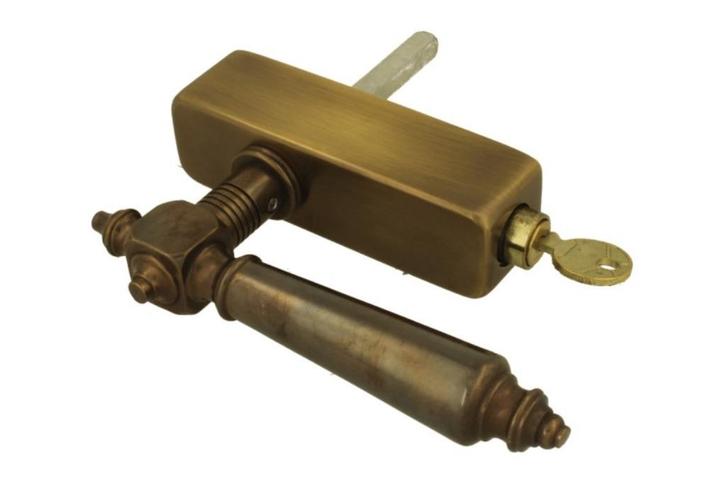 Nostalgische draai-kiep grepen met slot, Doe-het-zelf en Verbouw, Hang- en Sluitwerk, Nieuw, Slot, Koper of Messing, Ophalen of Verzenden