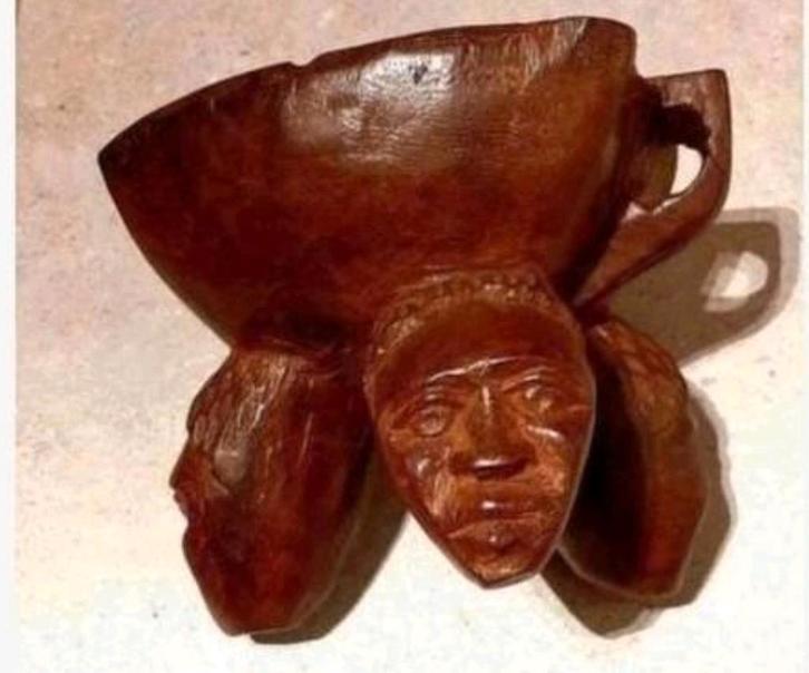 Houten Schaal met Afrikaanse Gezichten, Antiek en Kunst, Kunst | Niet-Westerse kunst, Ophalen of Verzenden