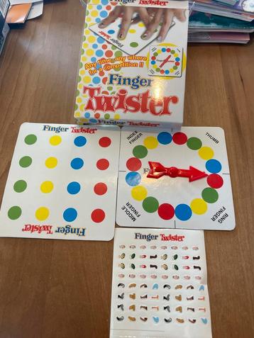 Finger Twister - Leuk spel voor jong en oud! Vinger beschikbaar voor biedingen