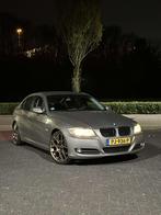 BMW 3-Serie 2.0 I 320 125KW 2009 Bruin, Achterwielaandrijving, 1995 cc, Beige, 4 cilinders