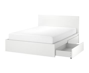 IKEA malm bed (kapot) 140x200 zonder lades