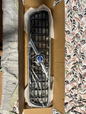 Grill VOLVO S40/v50 beschikbaar voor biedingen