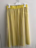 Plissé rok, onderrok is geelgroen., Kleding | Dames, Rokken, Maat 38/40 (M), Geel, Ophalen of Verzenden, Zo goed als nieuw