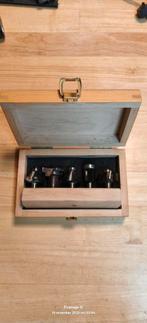 Mooi setje van 5 houtfrezen in prima staat en scherp!, Doe-het-zelf en Verbouw, Gereedschap | Freesmachines, Ophalen of Verzenden