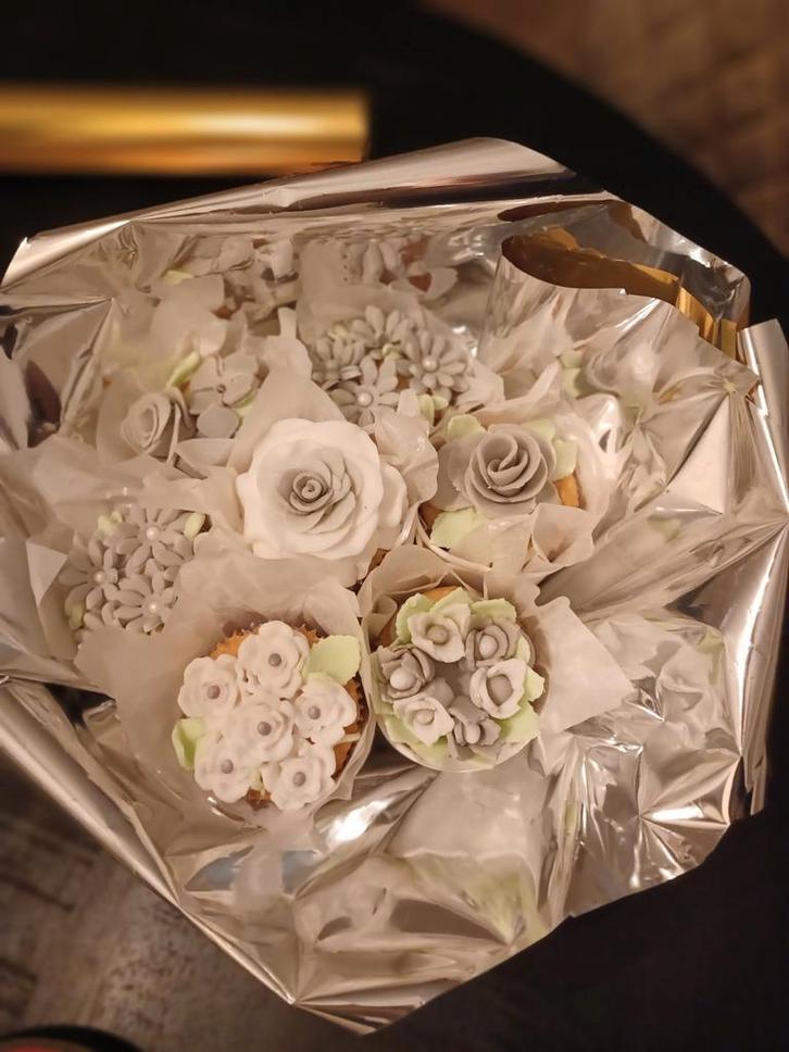 Boeket cupcakes alle kleuren en grote mogelijk, Hobby en Vrije tijd, Taarten en Cupcakes maken, Nieuw, Versiering, Ophalen of Verzenden