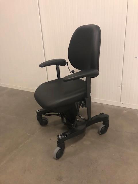 Elektrische hoog laag trippelstoel | Vela, Diversen, Verpleegmiddelen, Zo goed als nieuw, Ophalen of Verzenden