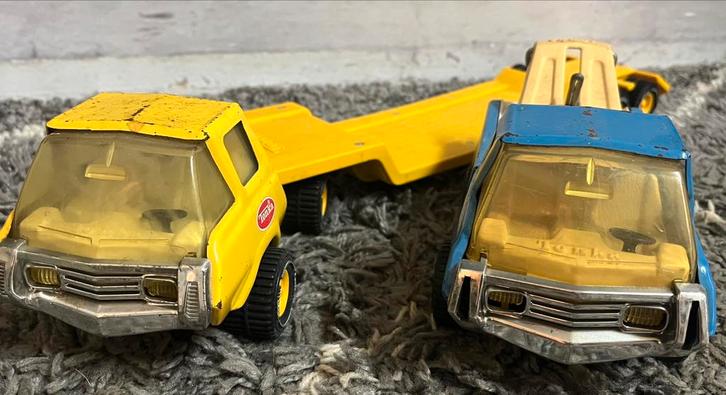 TEAB 2 Tonka models, Hobby en Vrije tijd, Modelauto's | 1:50, Gebruikt, Bus of Vrachtwagen, Ophalen of Verzenden