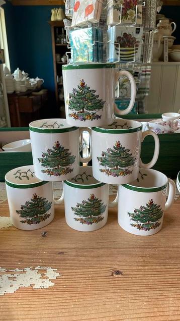 Spode CHRISTMAS TREE beker met oor beschikbaar voor biedingen