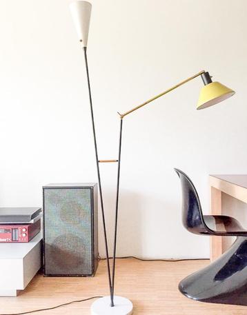 Mid-century design vloerlamp van Stilux Milano beschikbaar voor biedingen